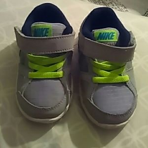 Baby shoes